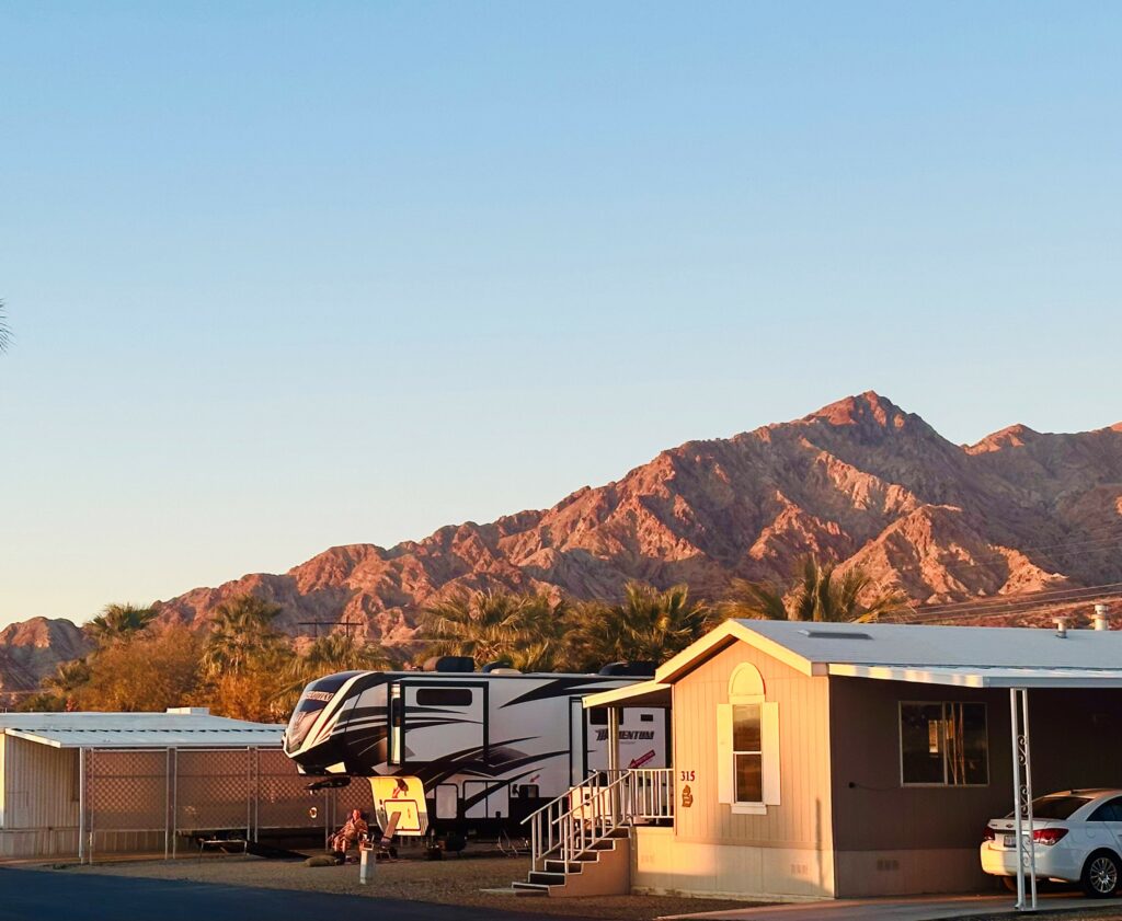 Classic Mobile Homes for sale in Southern California with mountains in the background